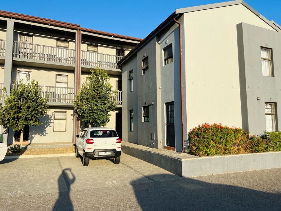 2 Bedroom Property for Sale in Parklands Western Cape